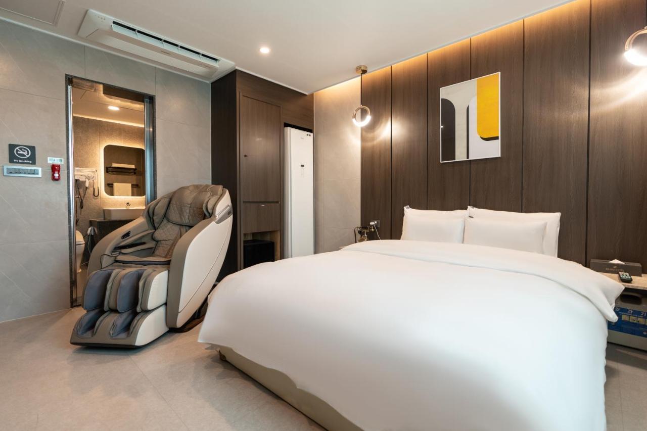Jecheon Hound Hotel Chech'ŏn Екстериор снимка