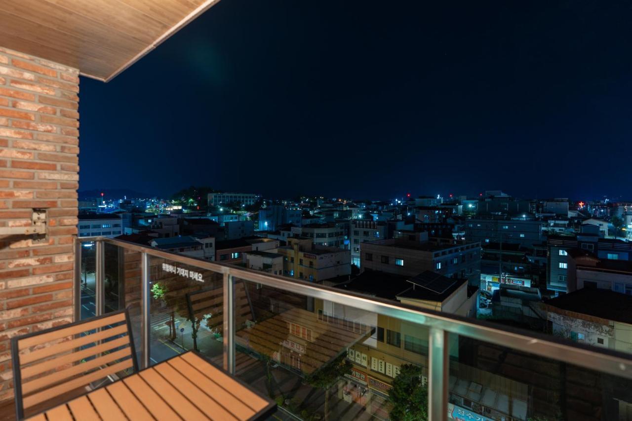 Jecheon Hound Hotel Chech'ŏn Екстериор снимка