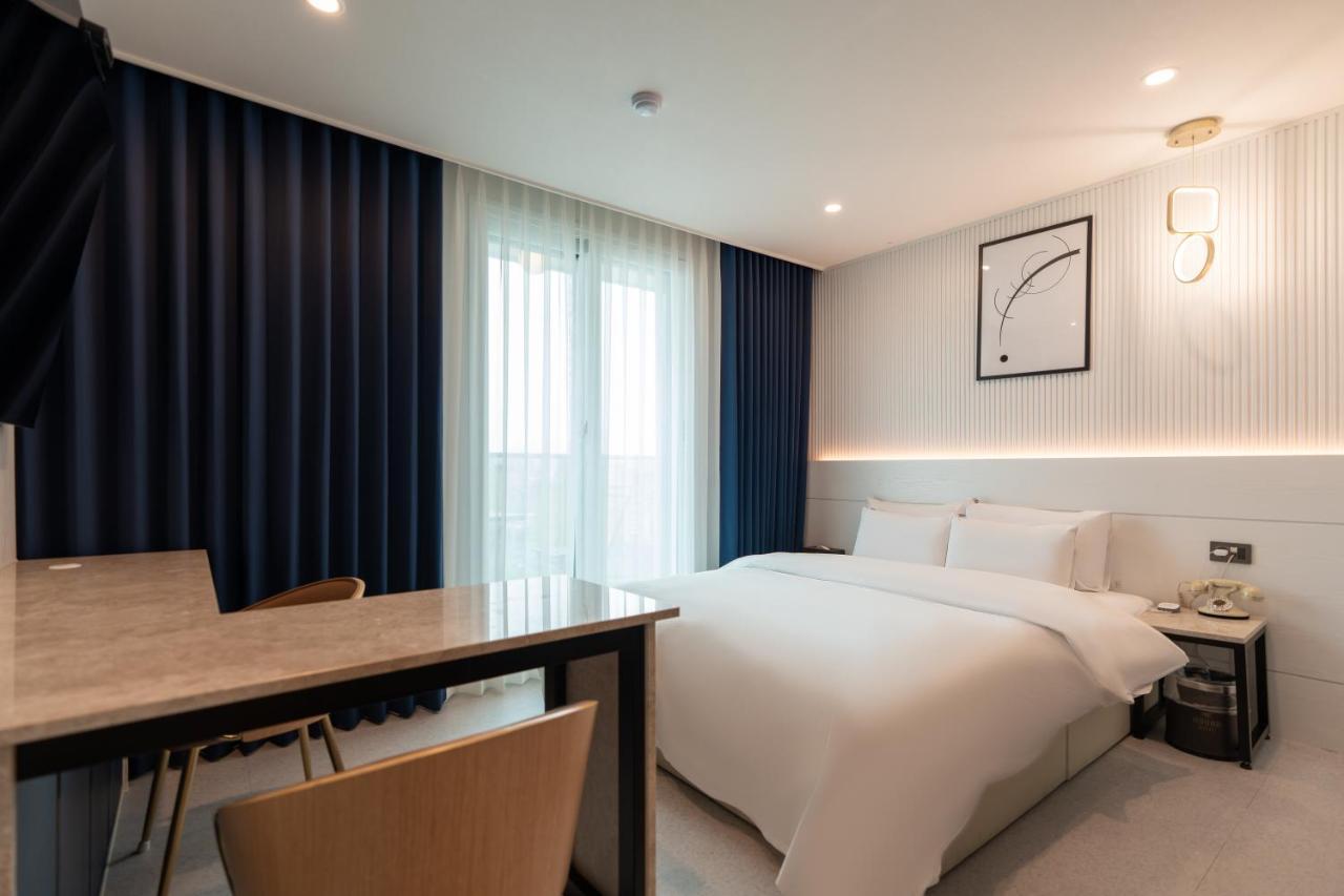 Jecheon Hound Hotel Chech'ŏn Екстериор снимка
