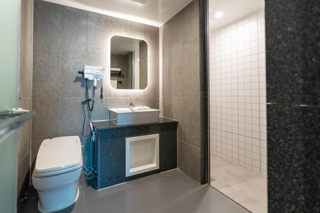 Jecheon Hound Hotel Chech'ŏn Екстериор снимка