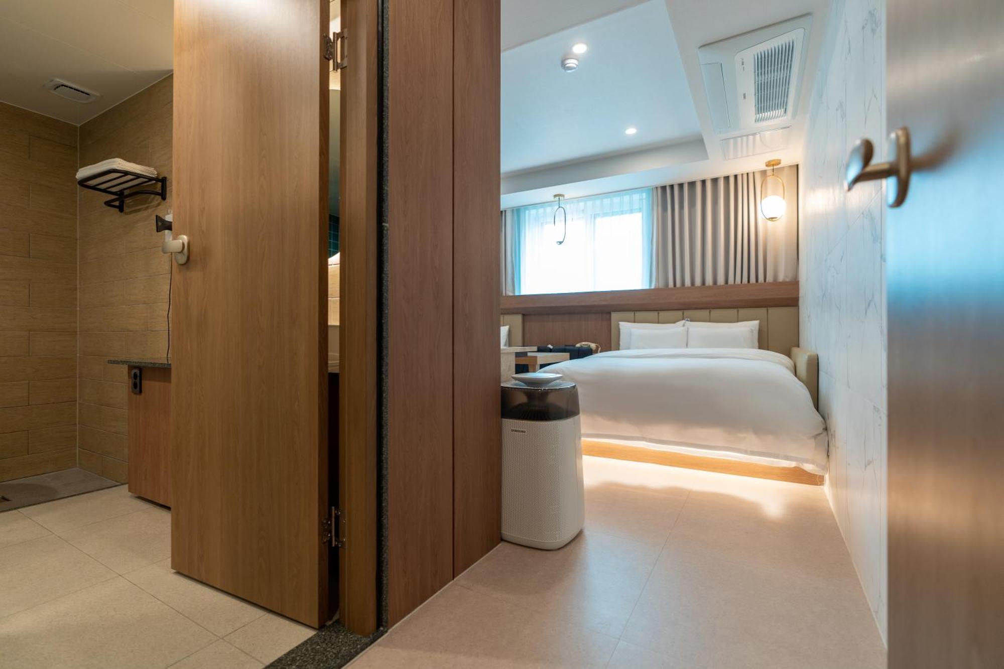Jecheon Hound Hotel Chech'ŏn Екстериор снимка